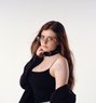 Eliza - puta in Dubai Photo 1 of 9