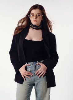 Eliza - puta in Dubai Photo 9 of 9