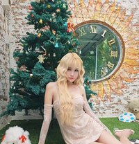 Eliza - Transsexual escort in Kuala Lumpur Photo 1 of 7