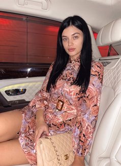 Eliza - escort in Dubai Photo 4 of 7