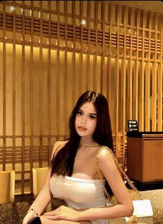 Eliza Yum - Transsexual escort in Hong Kong Photo 4 of 7