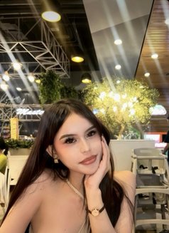 Eliza Yum - Transsexual escort in Hong Kong Photo 6 of 7