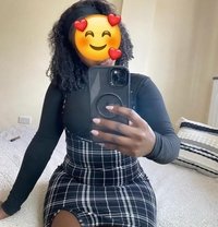 Elizabeth Escort, Nudes, Videos, Video C - puta in Nairobi