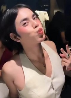 Elizabeth - Transsexual escort in Bangalore Photo 1 of 5