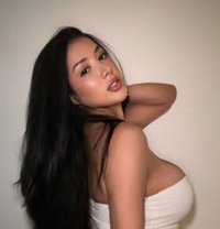 Elizabeth Jonah - escort in İstanbul