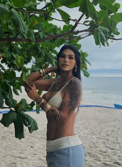 Elizabeth Jones - Transsexual escort in Bangkok Photo 12 of 12