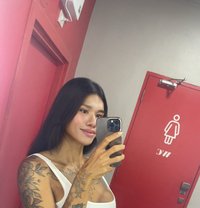 Elizabeth Jones - Acompañantes transexual in Bangkok