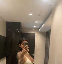 Elizabeth Jones - Acompañantes transexual in Bangkok