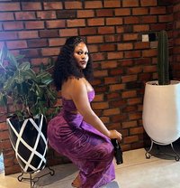 Elizabeth - escort in Accra