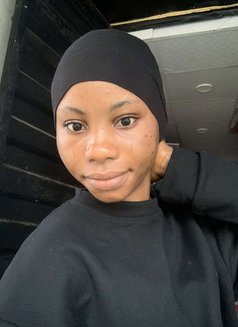 Elizabeth - escort in Lagos, Nigeria Photo 3 of 4