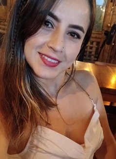 Elize - escort in Hamburg Photo 3 of 3