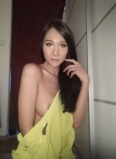 Elizebeth - Acompañantes transexual in Amsterdam Photo 5 of 8