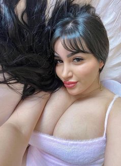 Ella - escort in Leeds Photo 2 of 6