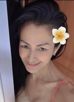 Ella Available in Okinawa - Transsexual escort in Okinawa Island Photo 5 of 13