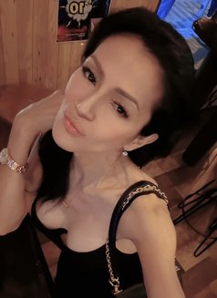 Ella Available in Okinawa - Transsexual escort in Okinawa Island Photo 7 of 13