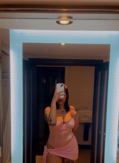 ella big ass girl - escort in Muscat Photo 17 of 17