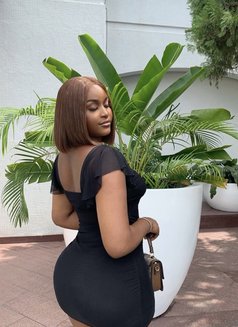 Ella - escort in Accra Photo 2 of 4