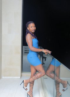 Ella - escort in Beirut Photo 5 of 9