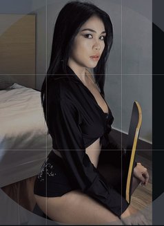 Ella - escort in Ho Chi Minh City Photo 4 of 8