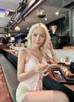 Ella Fristlove - puta in Dubai Photo 4 of 7