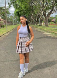 Ella - escort in Abidjan Photo 7 of 7