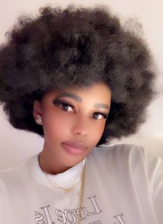 ella - puta in Dubai Photo 4 of 10