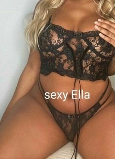 Ella(incalls/outcalls/video - escort in Nairobi Photo 1 of 5