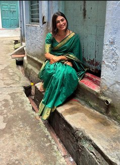 Ella - escort in Indore Photo 9 of 15