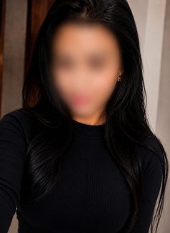 Ella - adult performer in Noida Photo 4 of 4