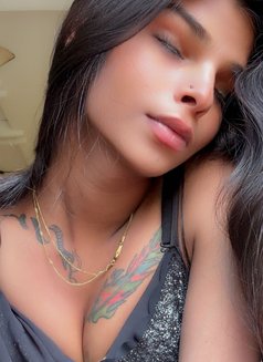 Ella - Acompañantes transexual in New Delhi Photo 5 of 6