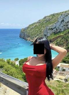 Ella - escort in Dubai Photo 4 of 5