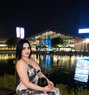 Ella - puta in Dubai Photo 2 of 7