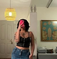 ella big ass italy girl - puta in Muscat