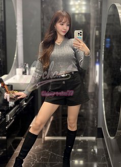 Ella - escort in Tokyo Photo 1 of 3