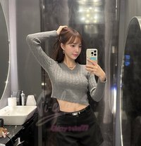 Ella - escort in Tokyo