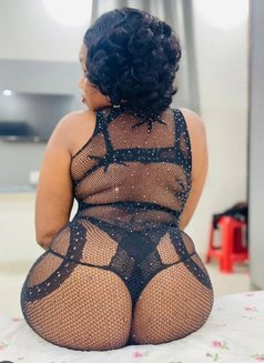 Ella - escort in Jeddah Photo 4 of 4