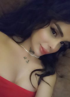Ella - Transsexual escort in Beirut Photo 4 of 4