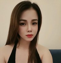 Ella - puta in Phuket