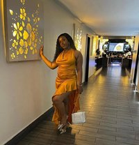 Ella - puta in Lagos, Nigeria