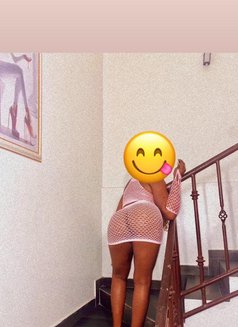 Ella - puta in Lagos, Nigeria Photo 3 of 3