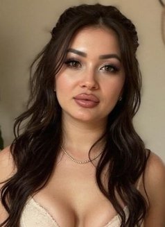 Ella Real independent girl - puta in Mumbai Photo 20 of 22