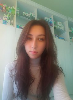 Ella - escort in Dubai Photo 7 of 7