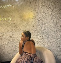 Ella - escort in Bali