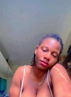 Ella - puta in Pune Photo 3 of 4