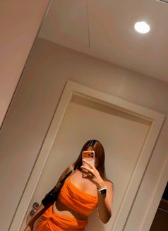 Ella Slat - escort in Dubai Photo 2 of 7