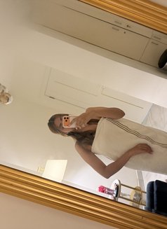 Ella Slat - escort in Dubai Photo 4 of 7