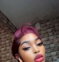 Ella - escort in Abu Dhabi