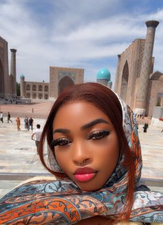 Ella - escort in Abu Dhabi Photo 3 of 3