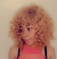 Ella - escort in Al Ain