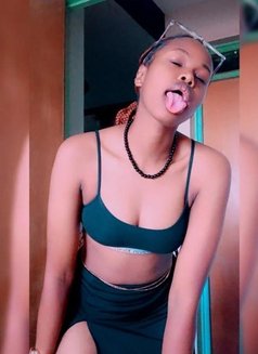 Ella - escort in Noida Photo 4 of 4